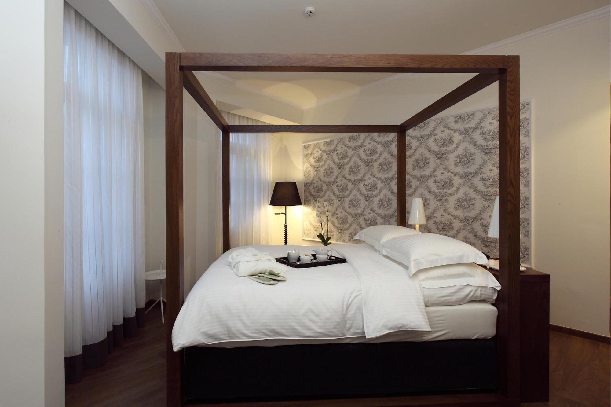 Hotel Metropolis Janina Zewnętrze zdjęcie