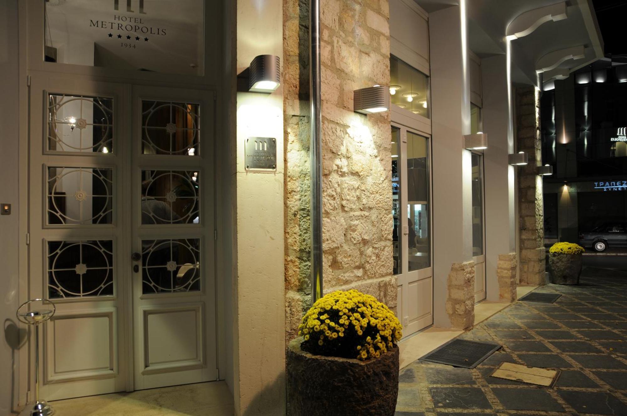 Hotel Metropolis Janina Zewnętrze zdjęcie